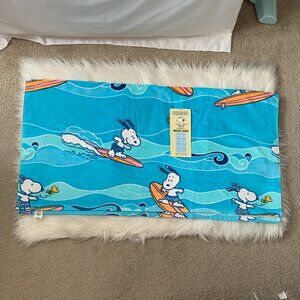 PEANUTS Snoopy Surfing Oversized Beach Towel in Blue